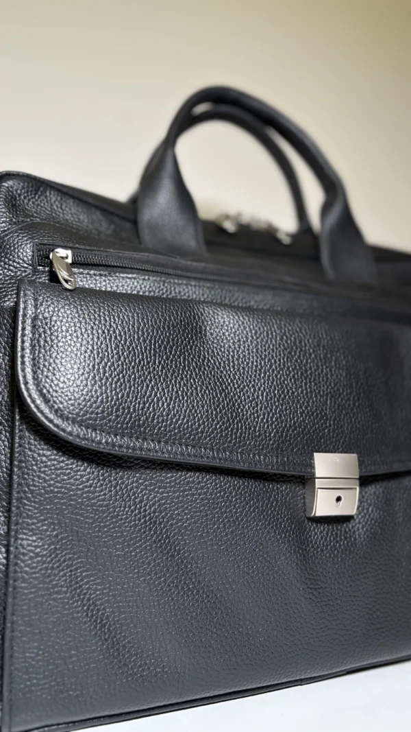 Black Sleek Laptop Bag - Image 12